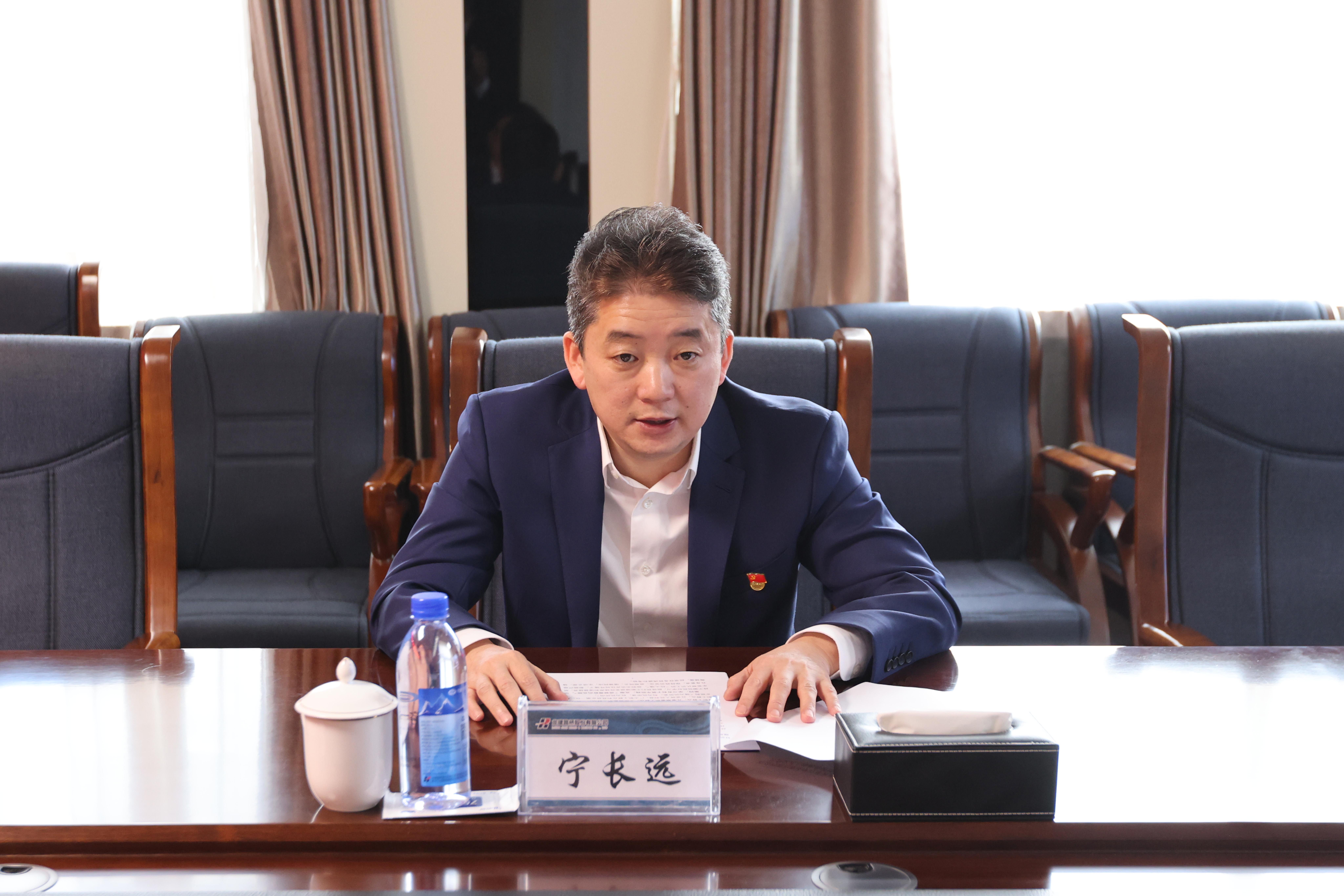 能力作风建设年 | 公司政治理论学习培训开班仪式成功举办 党委书记、董事长田玉龙讲第一堂党课(图4) 能力作风建设年 | 公司政治理论学习培训开班仪式成功举办 党委书记、董事长田玉龙讲第一堂党课(图4)