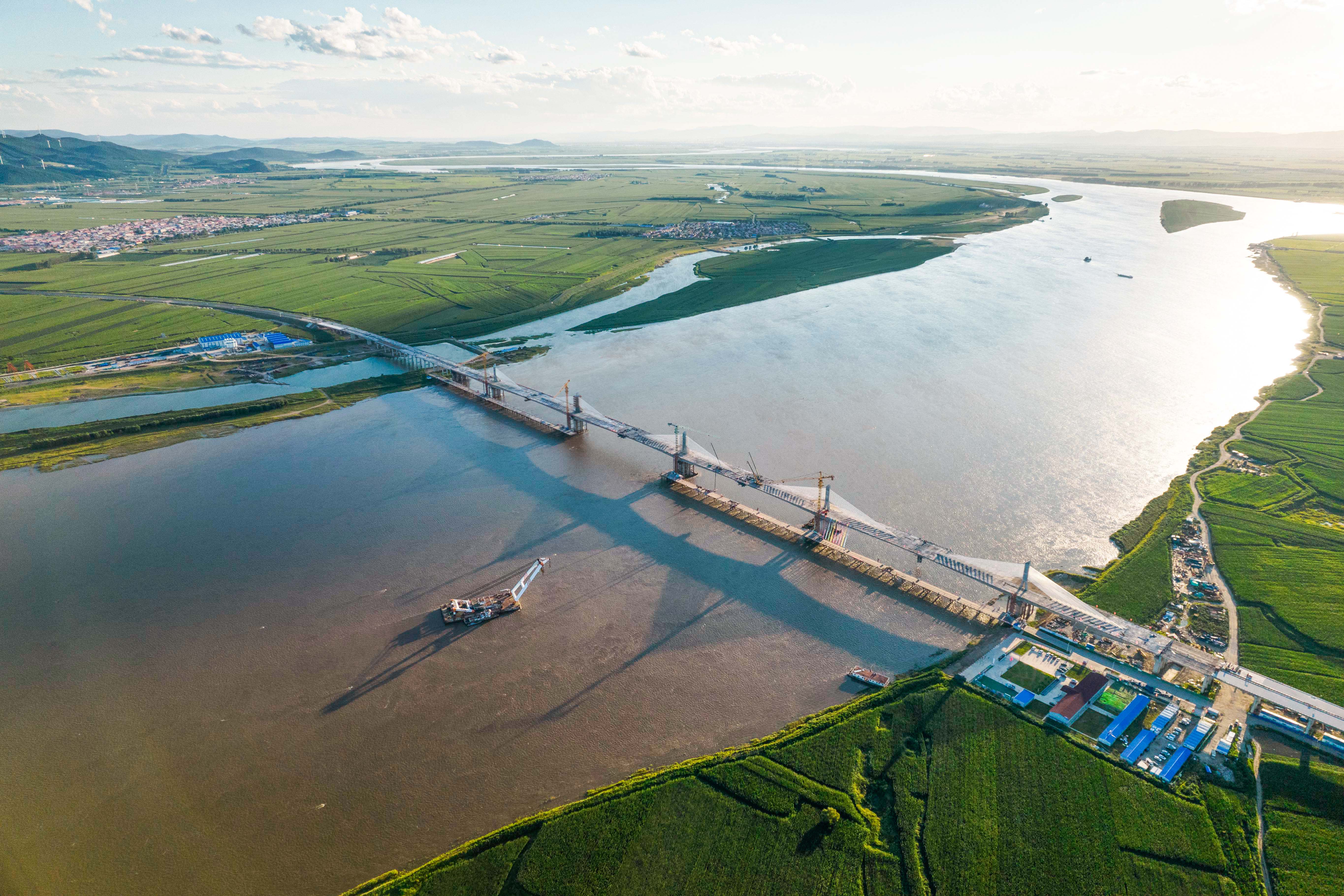 公司各重点项目大干快上 畅通交通“动脉” 献礼党的二十大①(图7) 公司各重点项目大干快上 畅通交通“动脉” 献礼党的二十大①(图7)