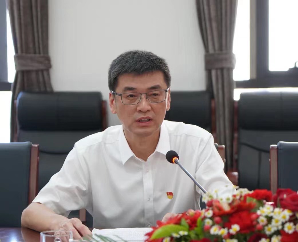 党的二十大精神在优德88股份广大党员干部中引起热烈反响①(图3) 党的二十大精神在优德88股份广大党员干部中引起热烈反响①(图3)